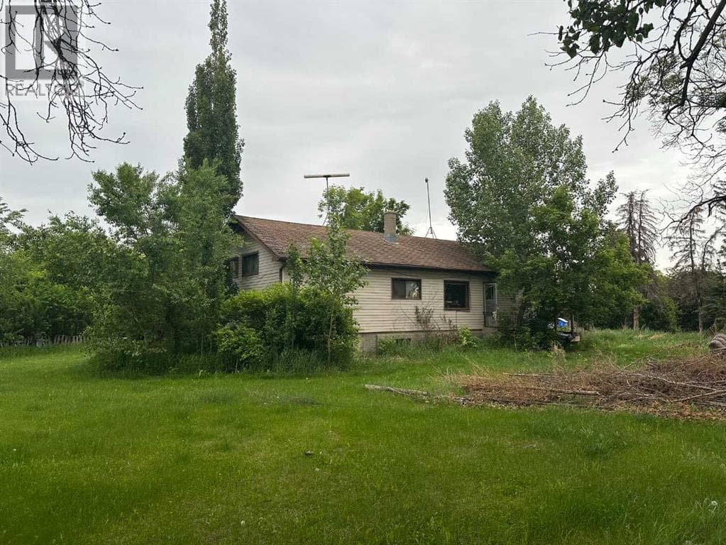 20, 27380 Township Road 373