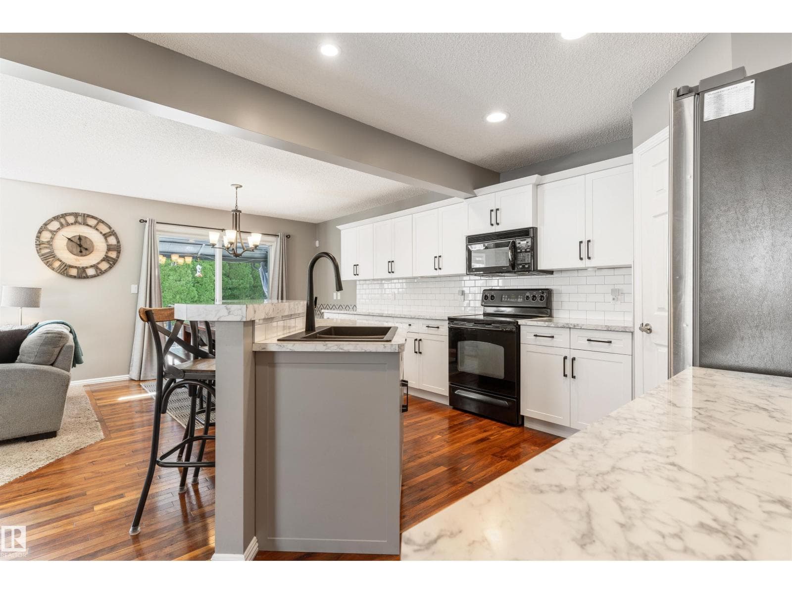88 NEWCASTLE CR — photo 3