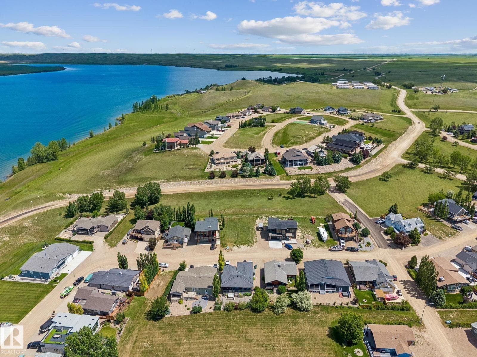 469 SUNSET DR — photo 4