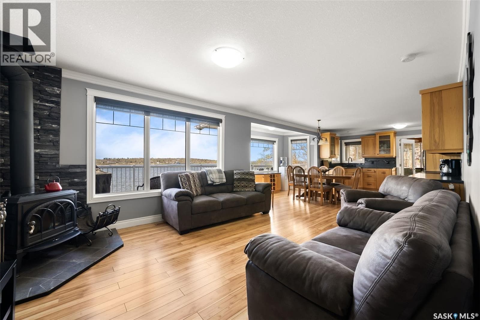 224 Pickerel STREET — photo 4