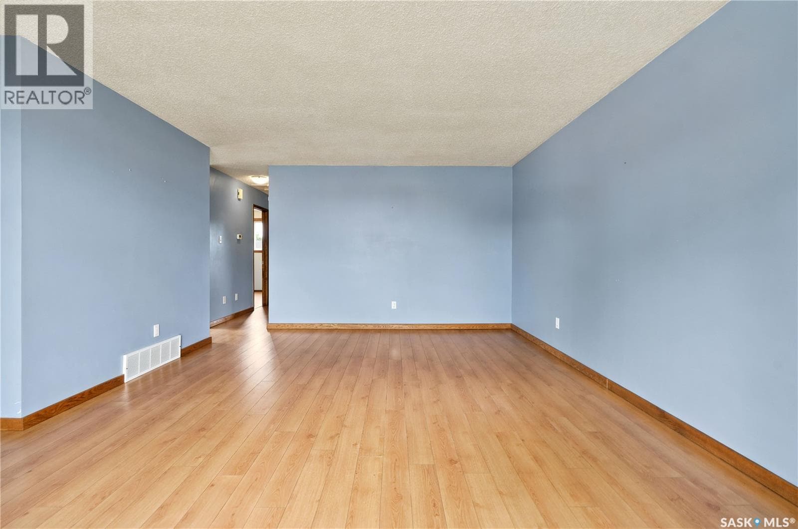 1027 Victory CRESCENT — photo 5