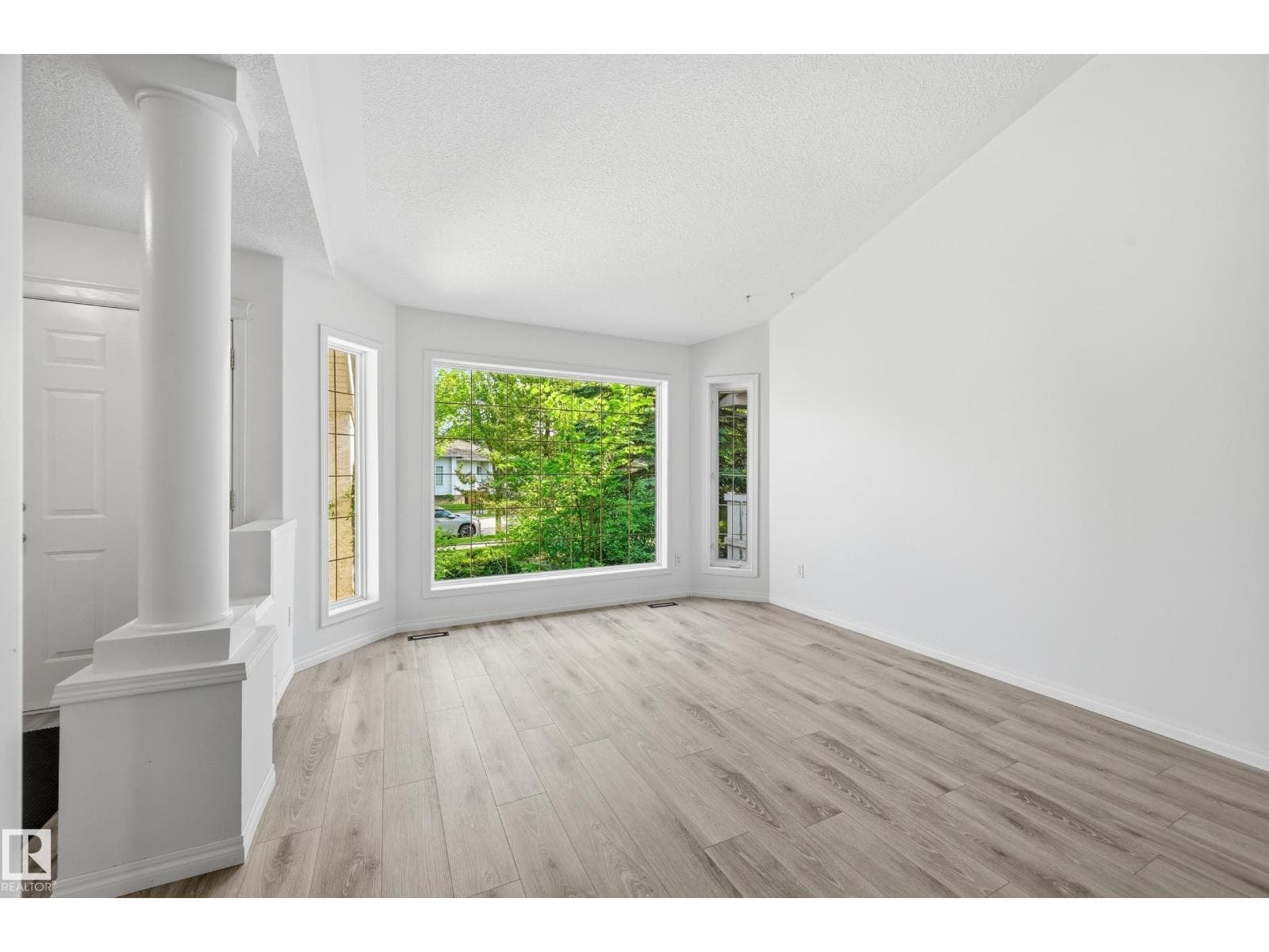 5 EMERSON PL — photo 5