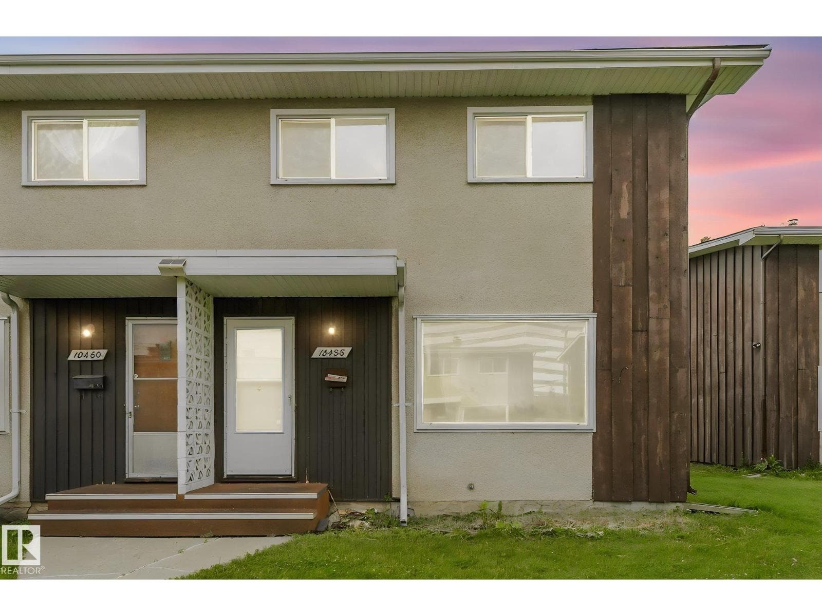 10458 55 AV NW