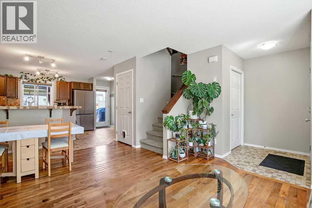 275 Everstone Drive SW — photo 4