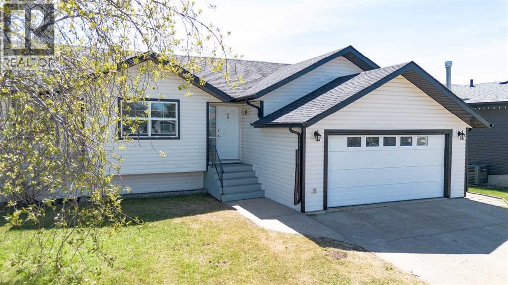 6207 39 Avenue Close — photo 3
