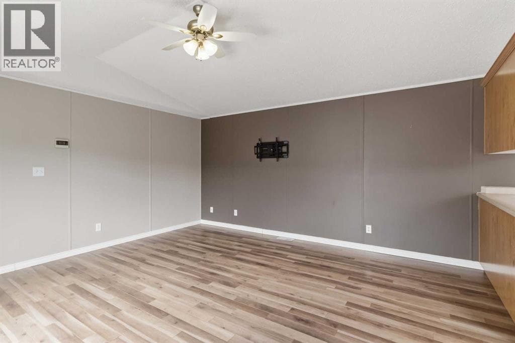 192 Mitchell Drive — photo 4