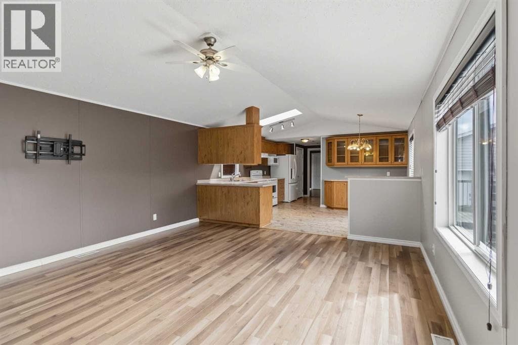 192 Mitchell Drive — photo 3