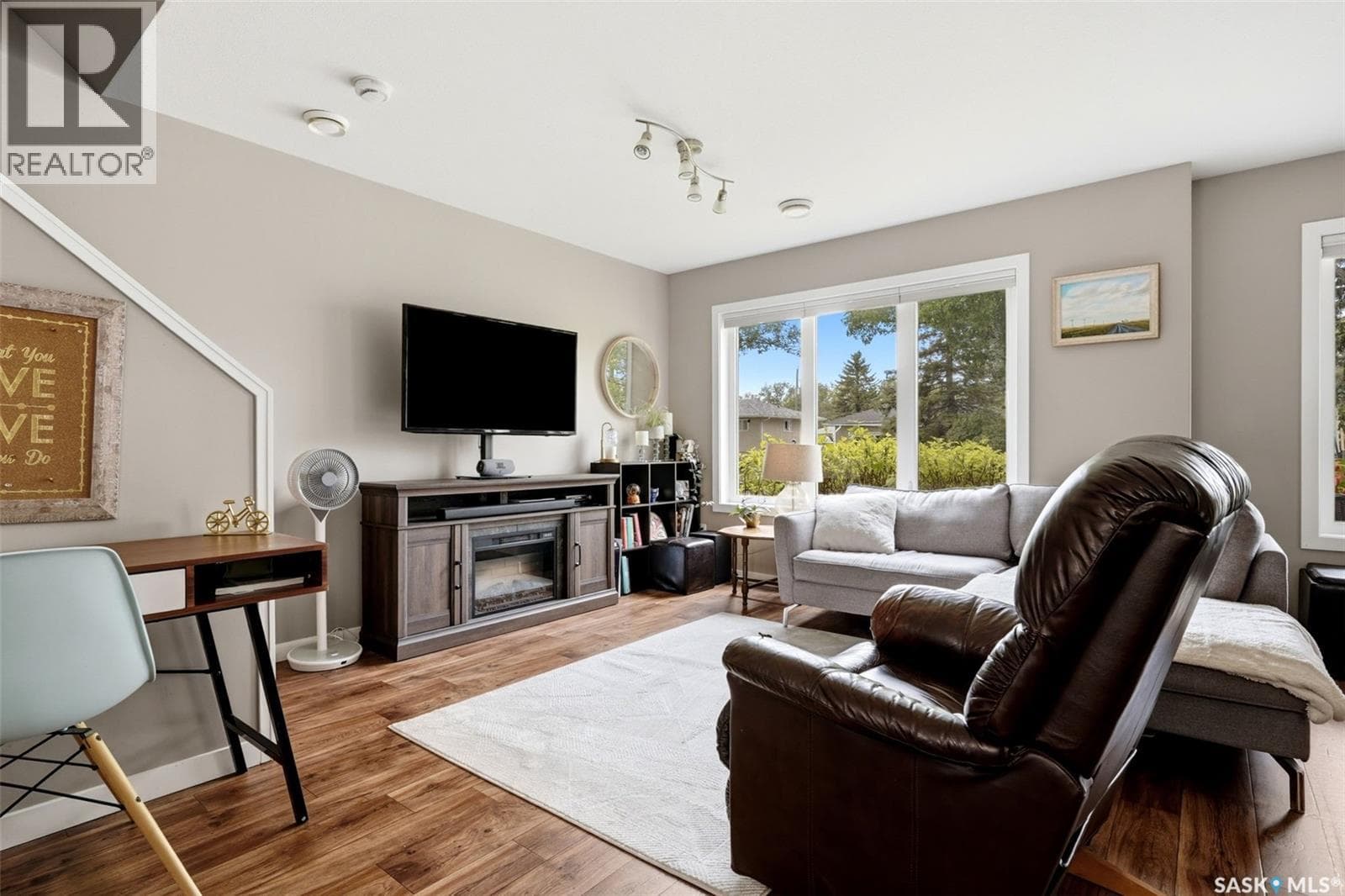 1209 Grey STREET — photo 4