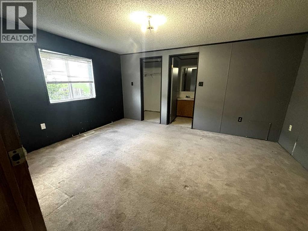 39 Maple Drive — photo 3