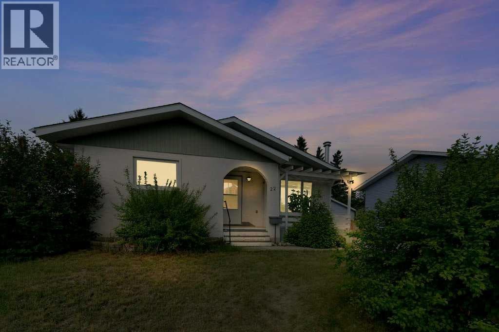 22 Blackstone Avenue — photo 2