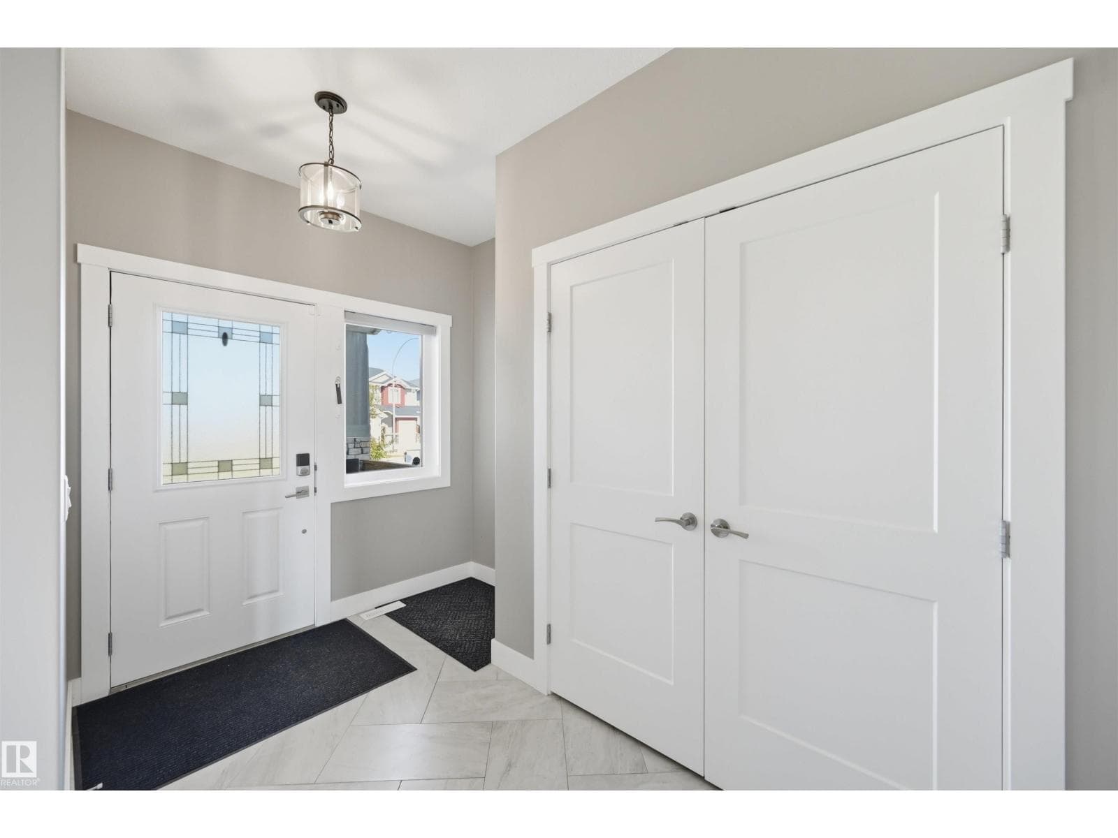 9 Southbridge DR — photo 3