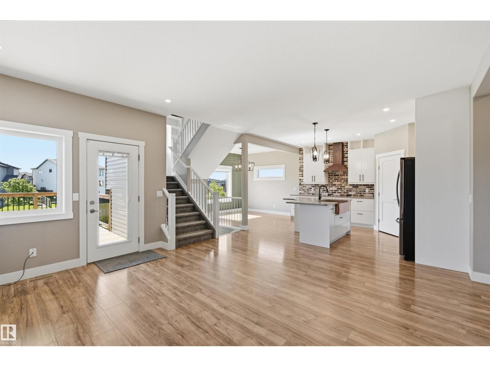 9 Southbridge DR — photo 5