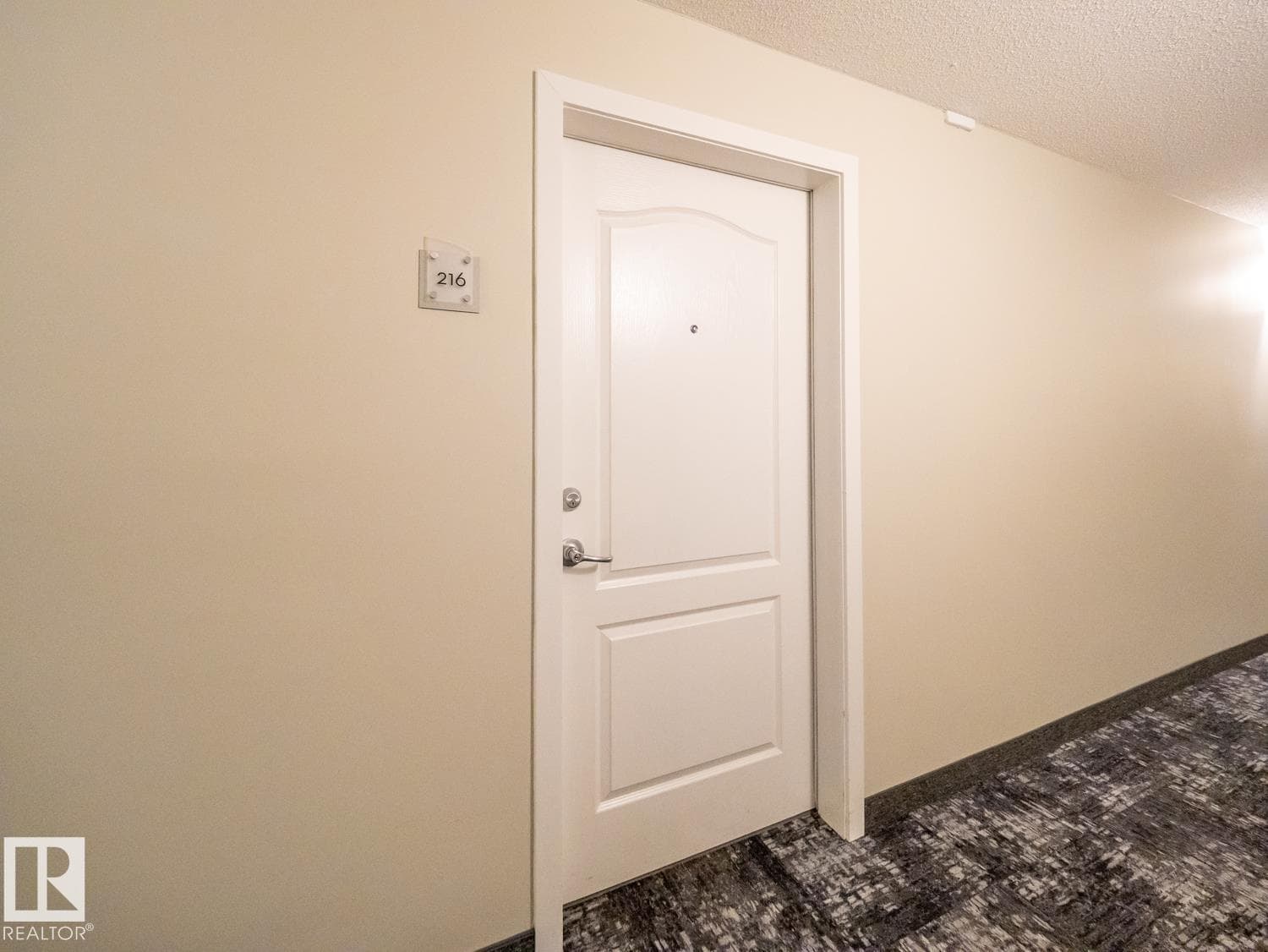 #216 392 Silverberry Road NW — photo 4