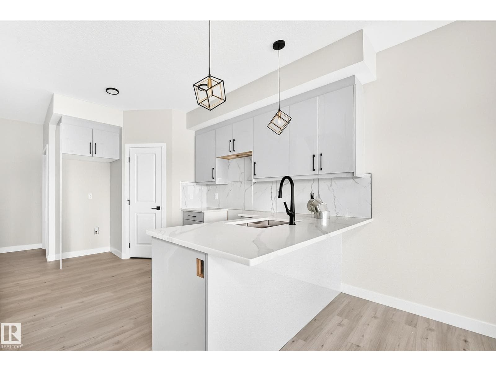 79 PATRIOT WY — photo 4