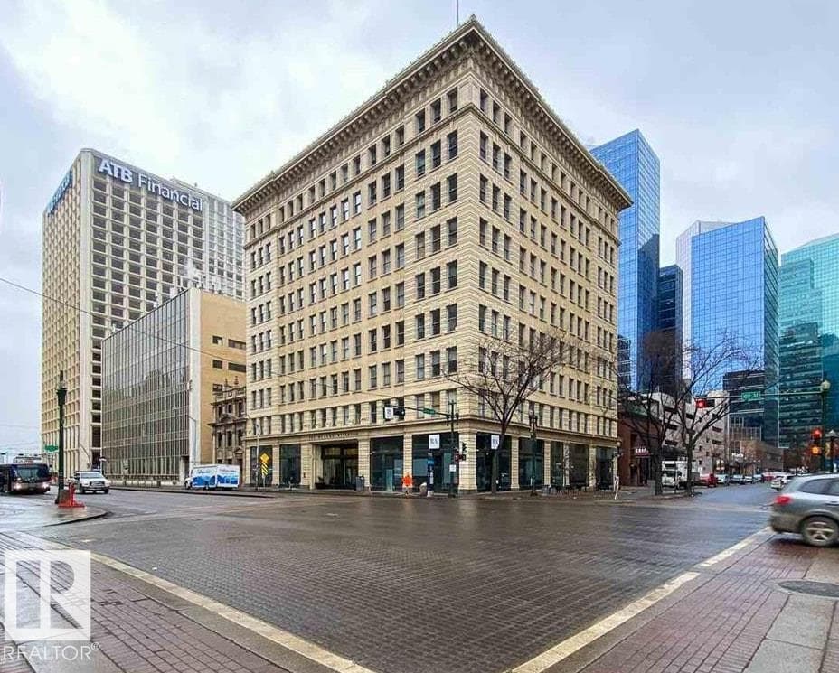 #210 10134 100 ST NW
