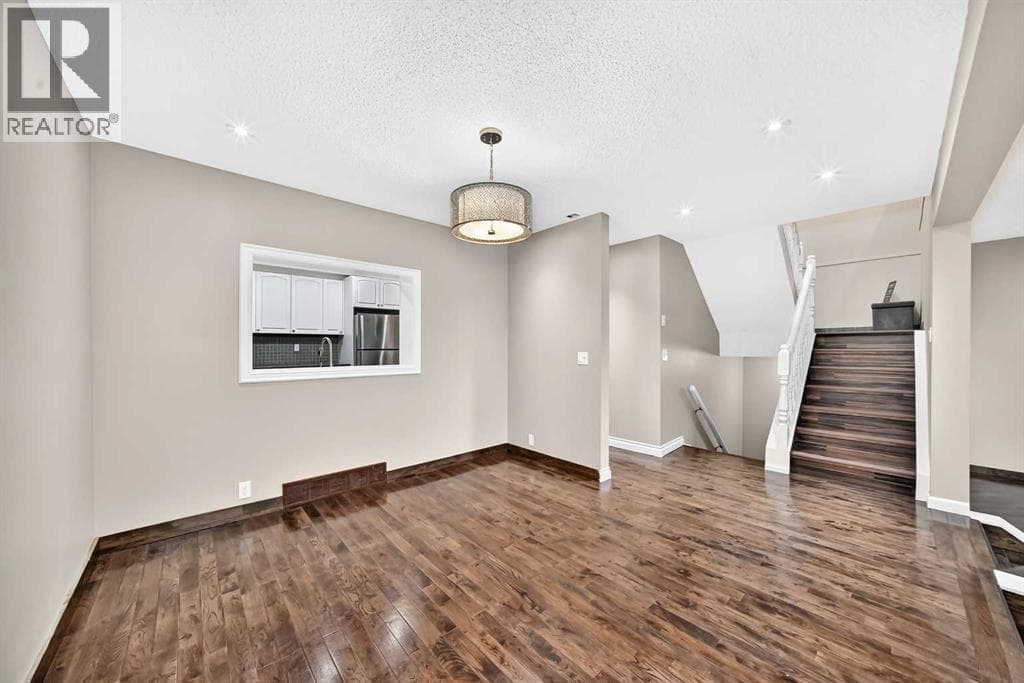 25, 448 Strathcona Drive SW — photo 5