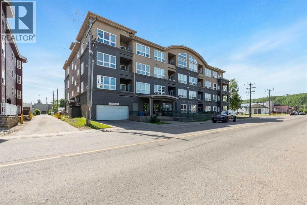 306, 10101 morrison Street