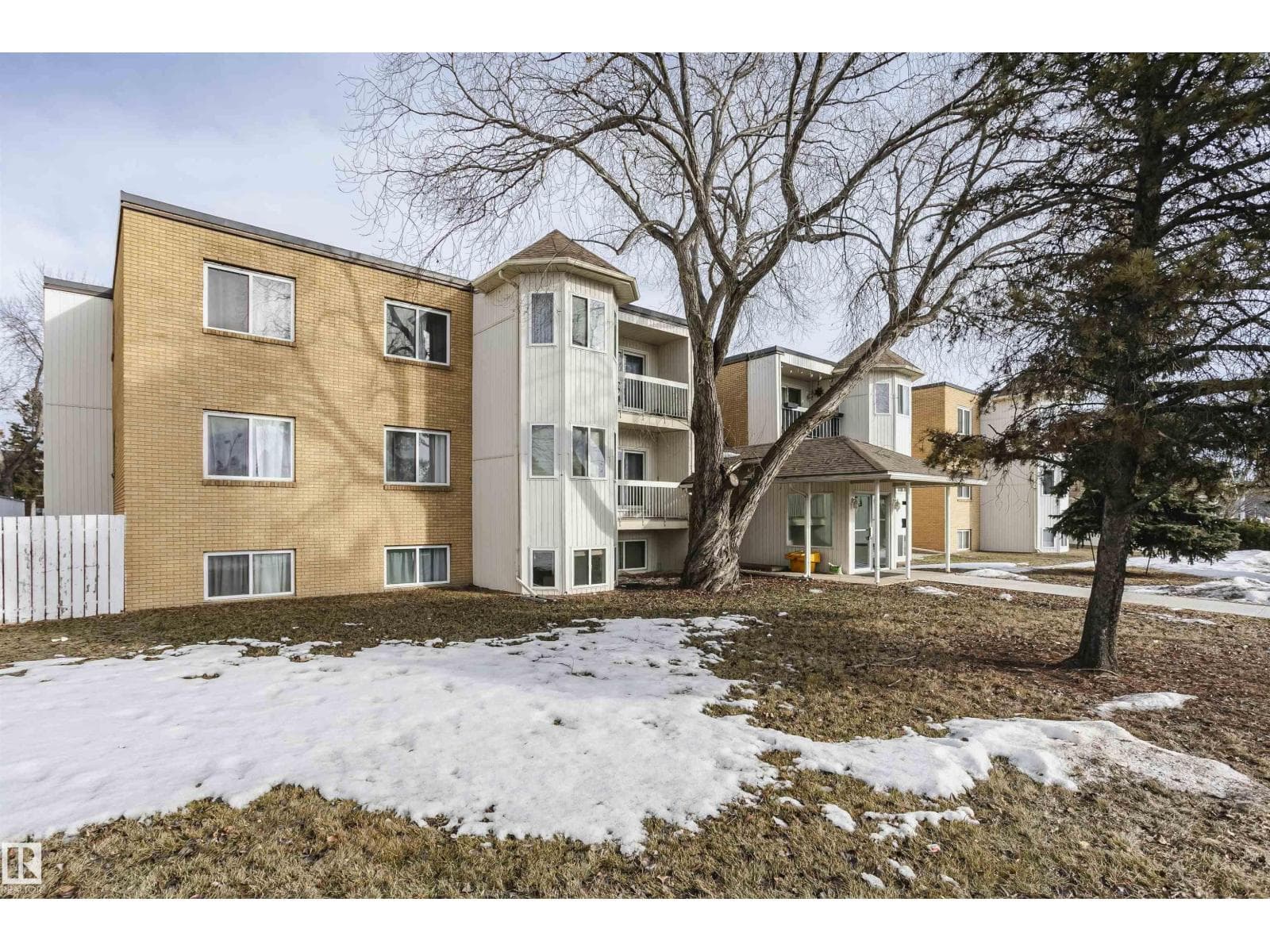 #204 11440 40 ave SW