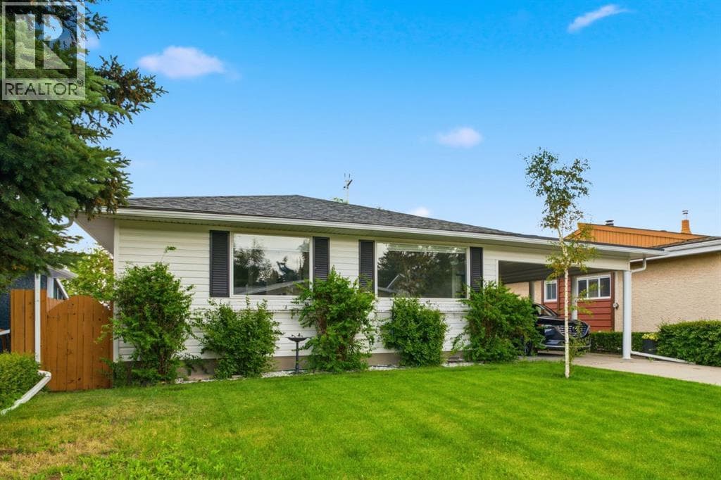 4752 Nipawin Crescent NW — photo 3