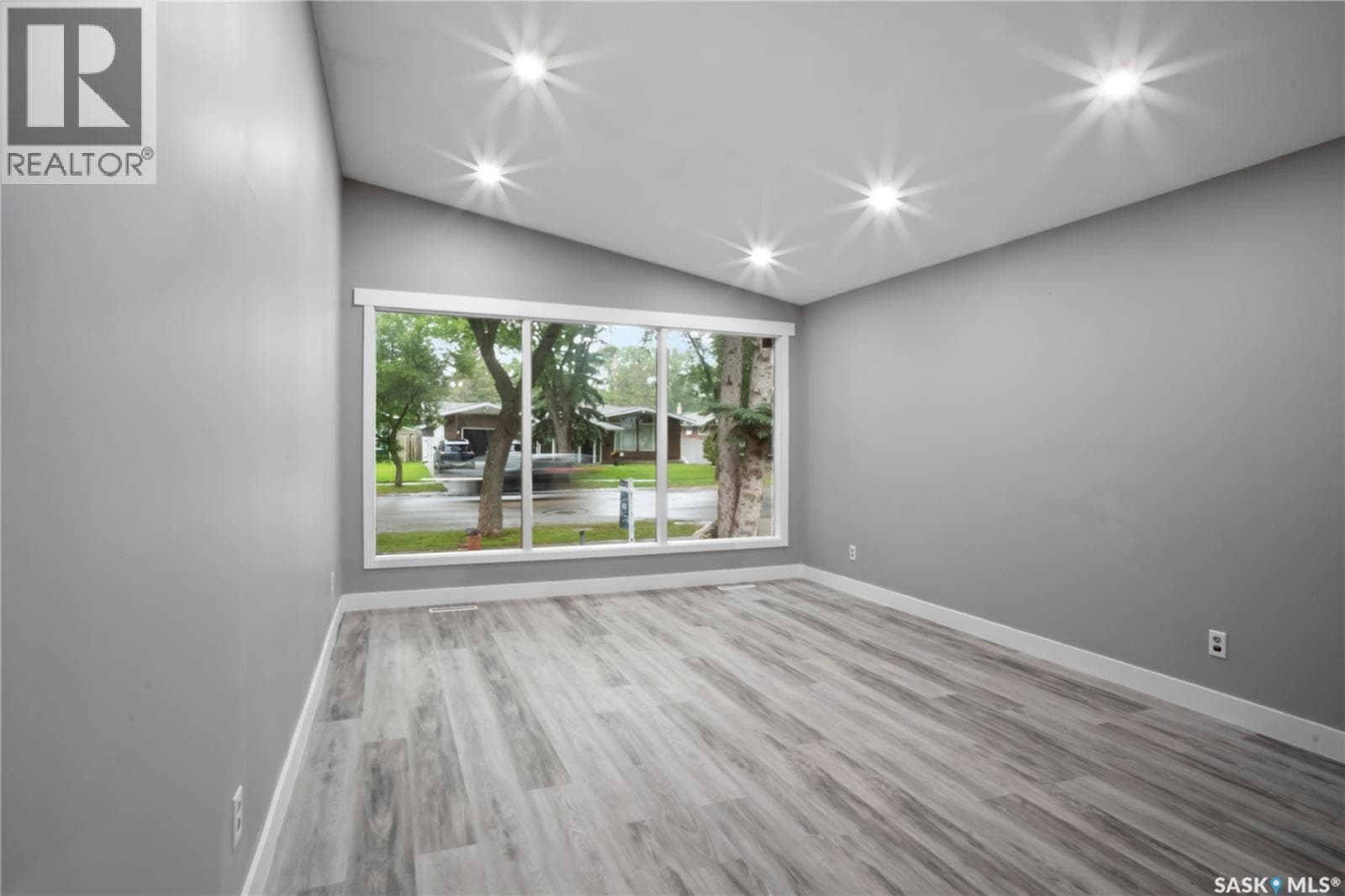2905 GRANT ROAD