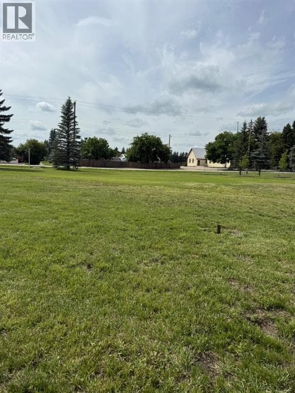 122 2 Avenue W — photo 2