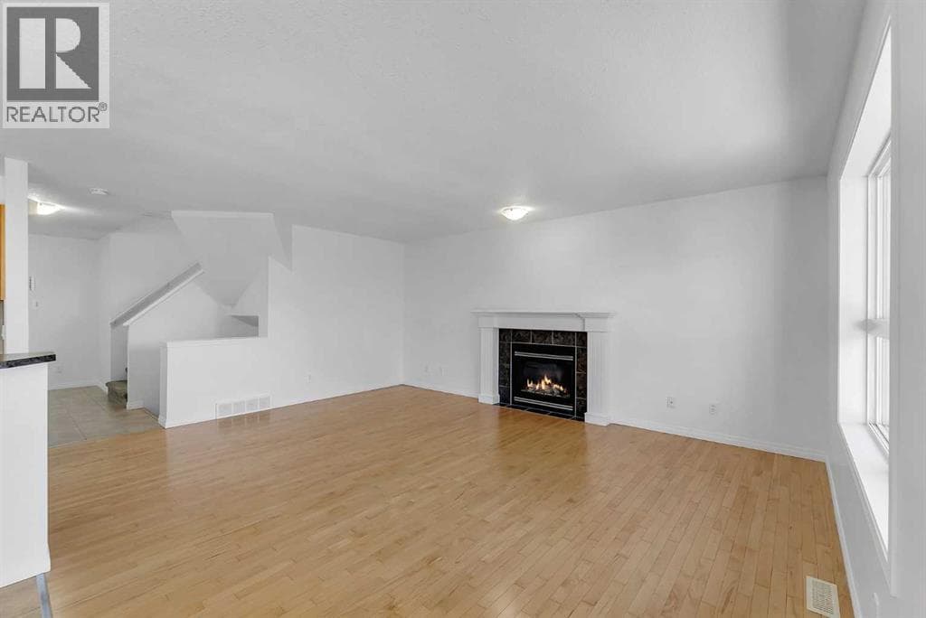 7 Saddlecrest Terrace NE — photo 4