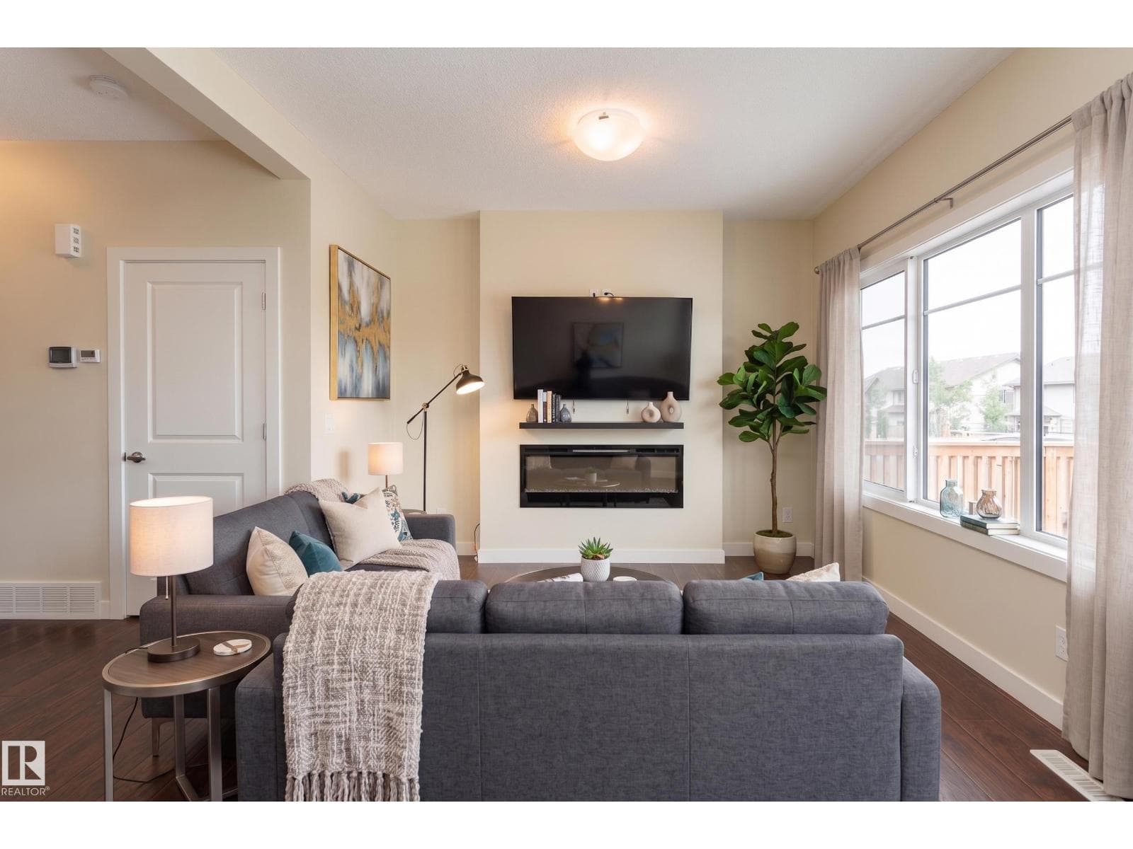 8589 CUSHING PL SW — photo 4