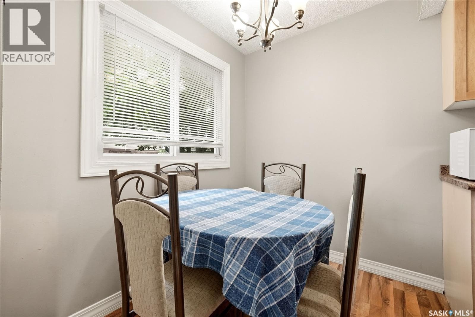 3828 Castle ROAD — photo 3
