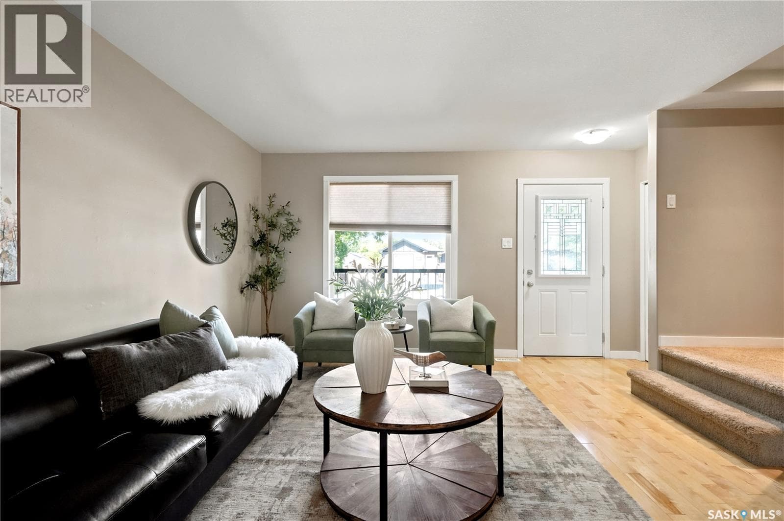 465 Montreal STREET — photo 2