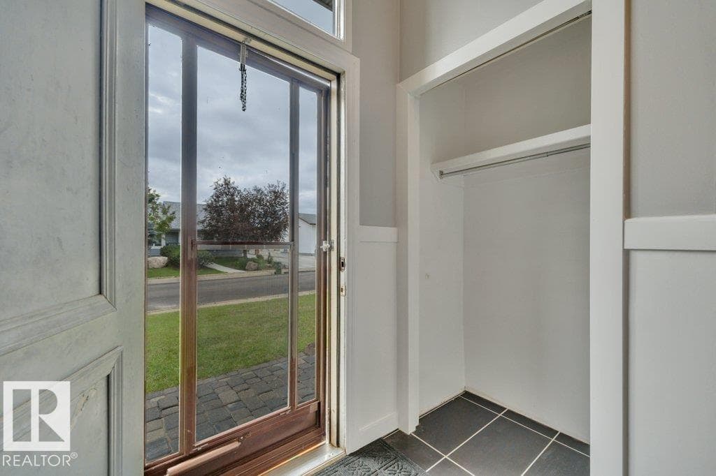 17918 63A AV NW — photo 5