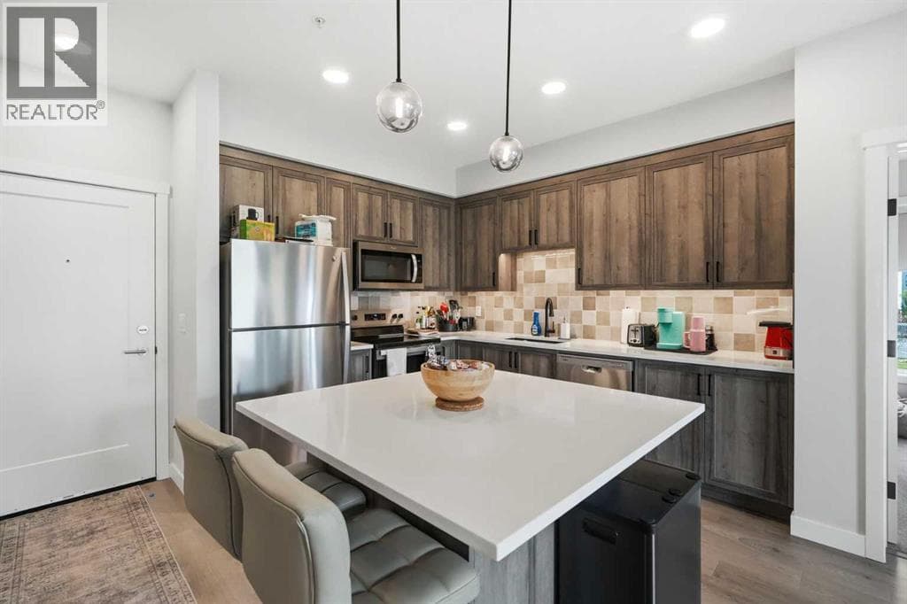 109, 700 Shawnee Square SW — photo 4