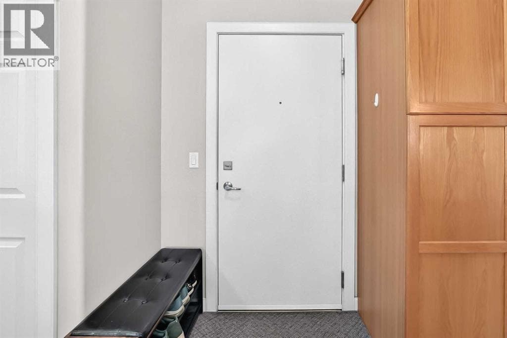 303, 1414 17 Street SE — photo 4