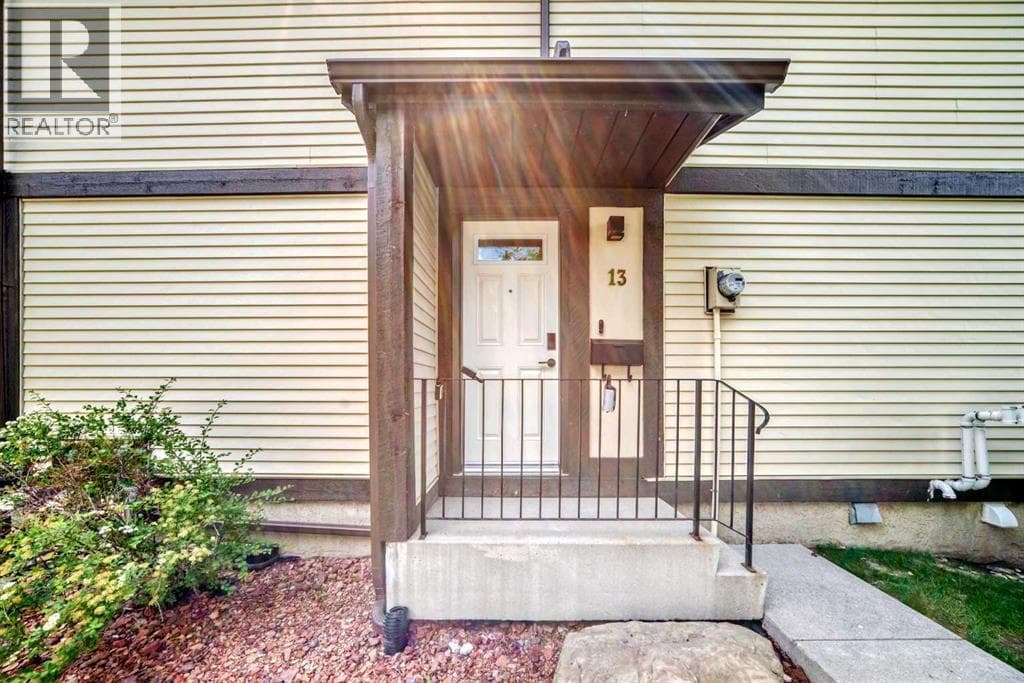 13, 115 Bergen Road NW — photo 3