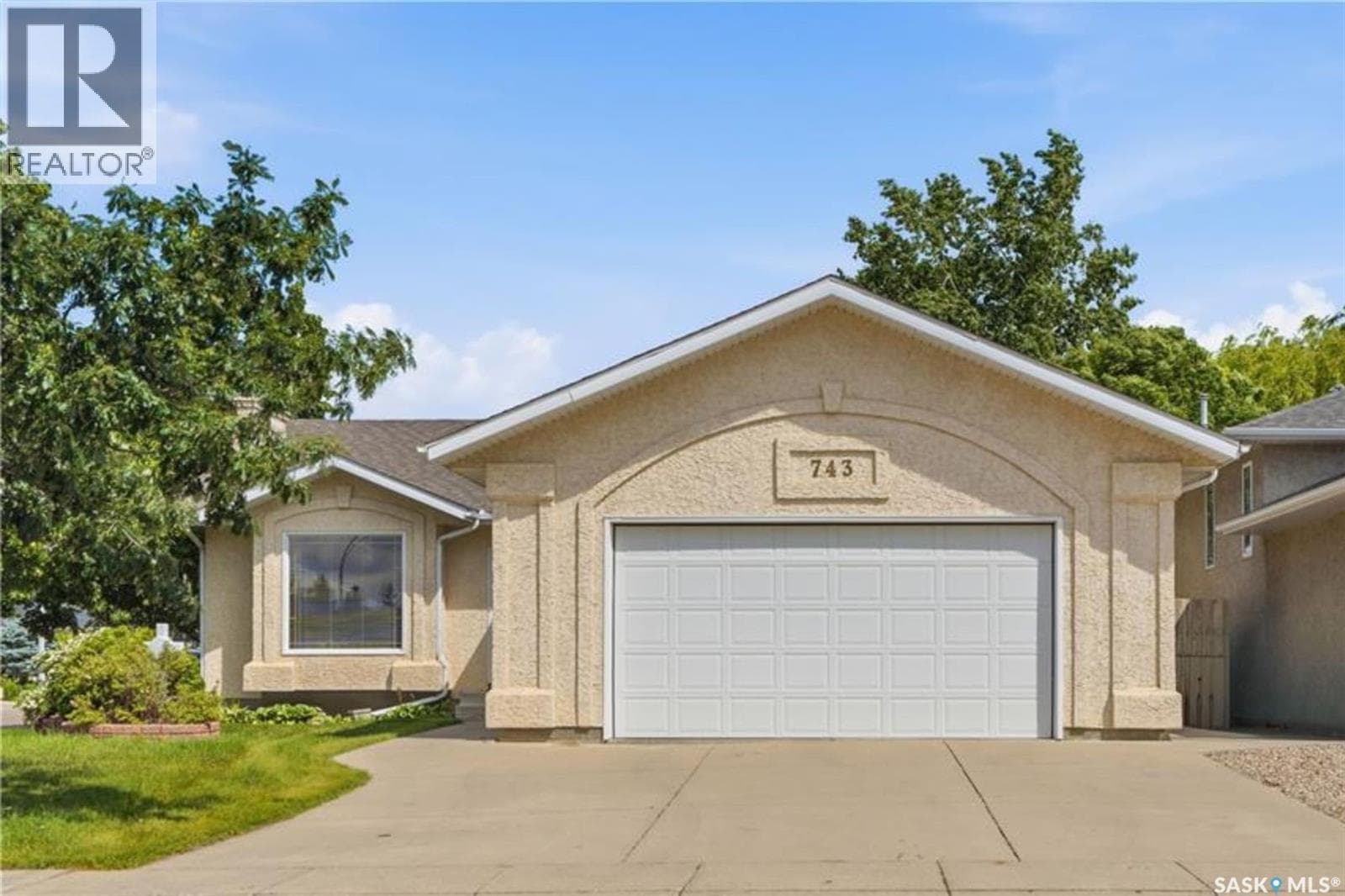 743 Pezer COURT