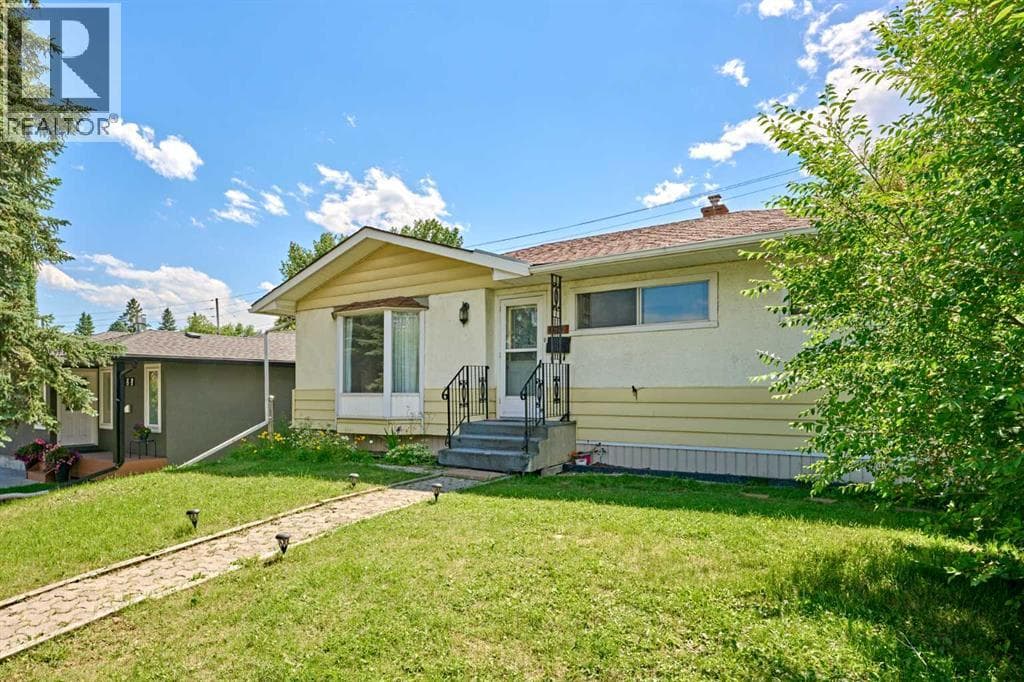 627 94 Avenue SW — photo 2