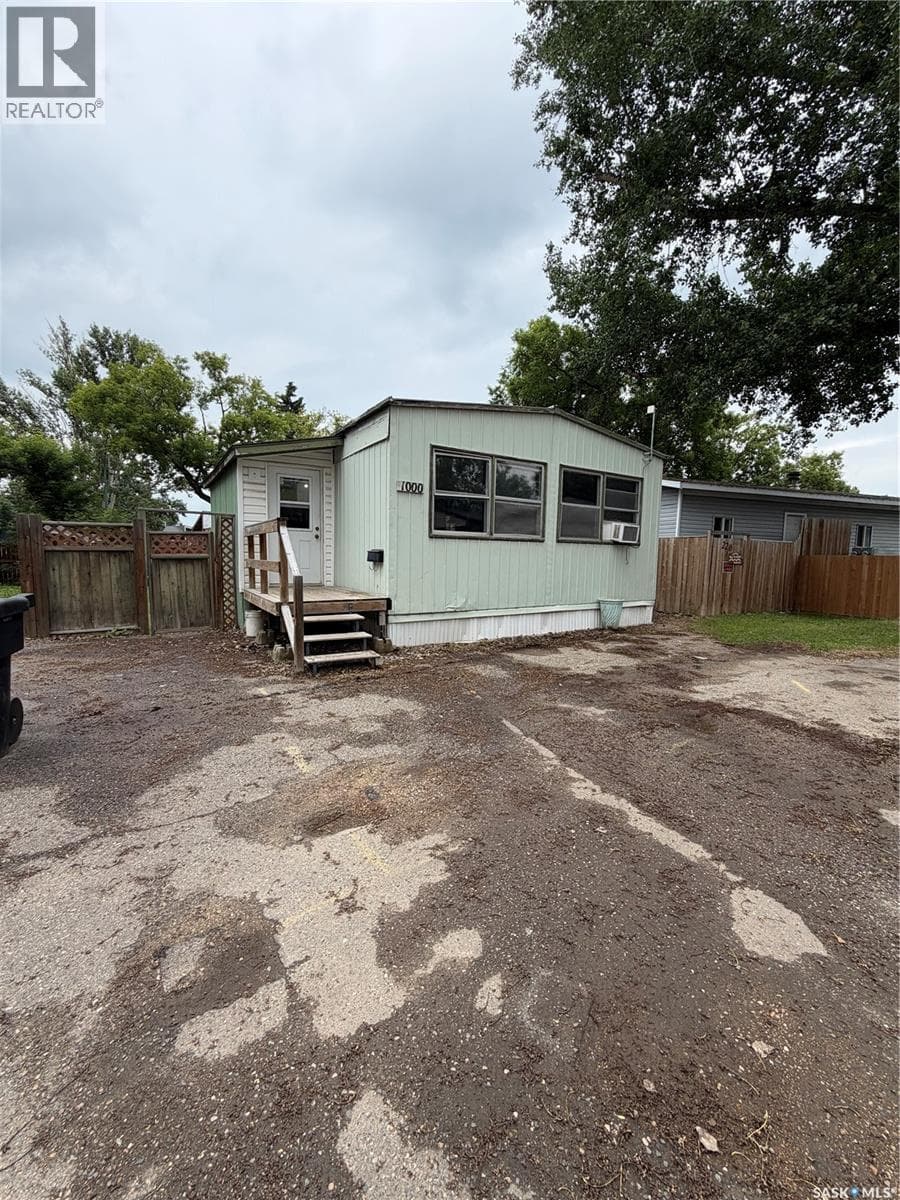 1000 1524 Rayner AVENUE — photo 2