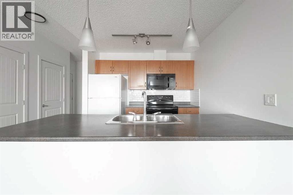 418, 136D Sandpiper Road — photo 4