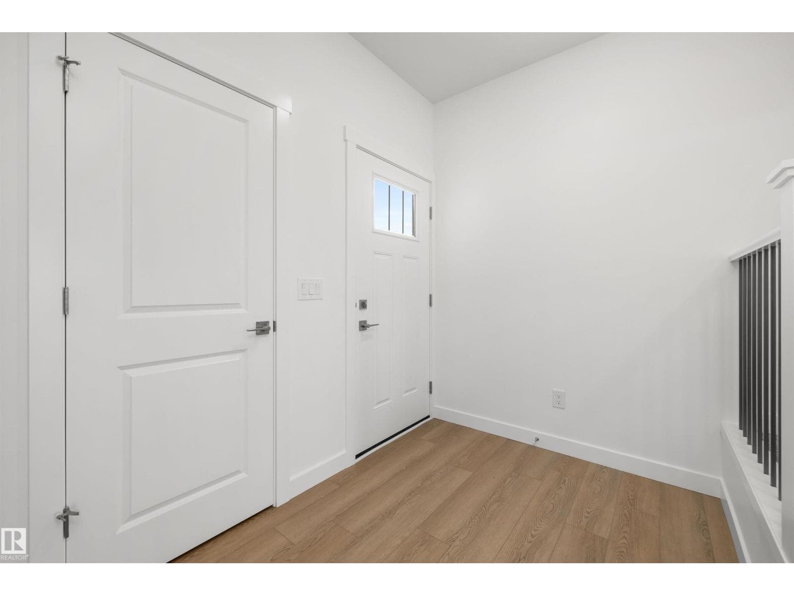 6292 180 AV NW — photo 3