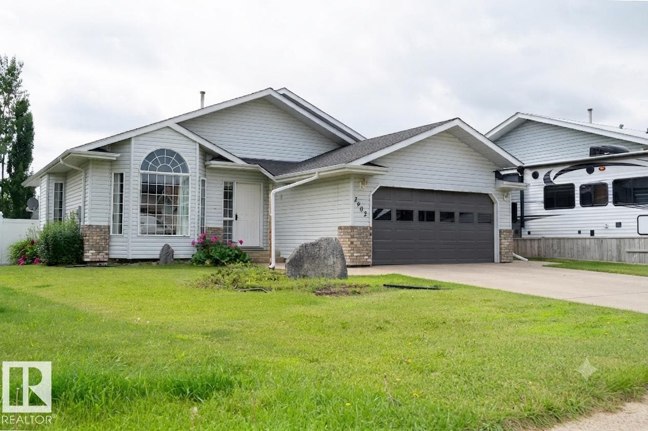 2902 CORNWALL DR — photo 2