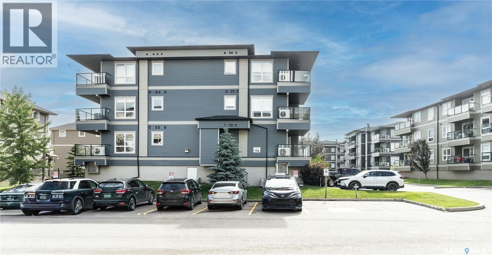 4312 108 Willis CRESCENT — photo 3
