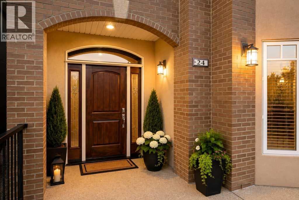 24 Aspen Meadows Green SW — photo 3