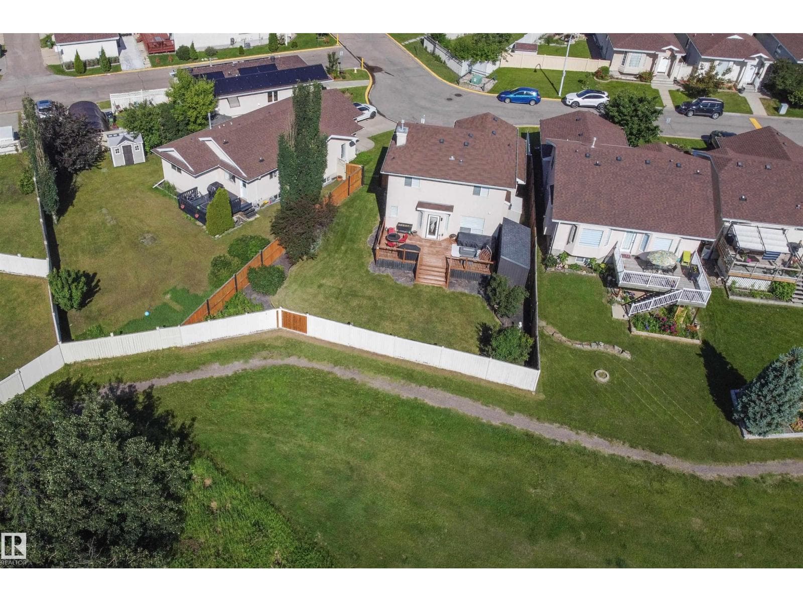 251 RIVER PT NW — photo 3