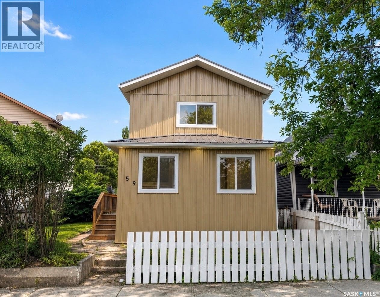 59 Lillooet STREET E