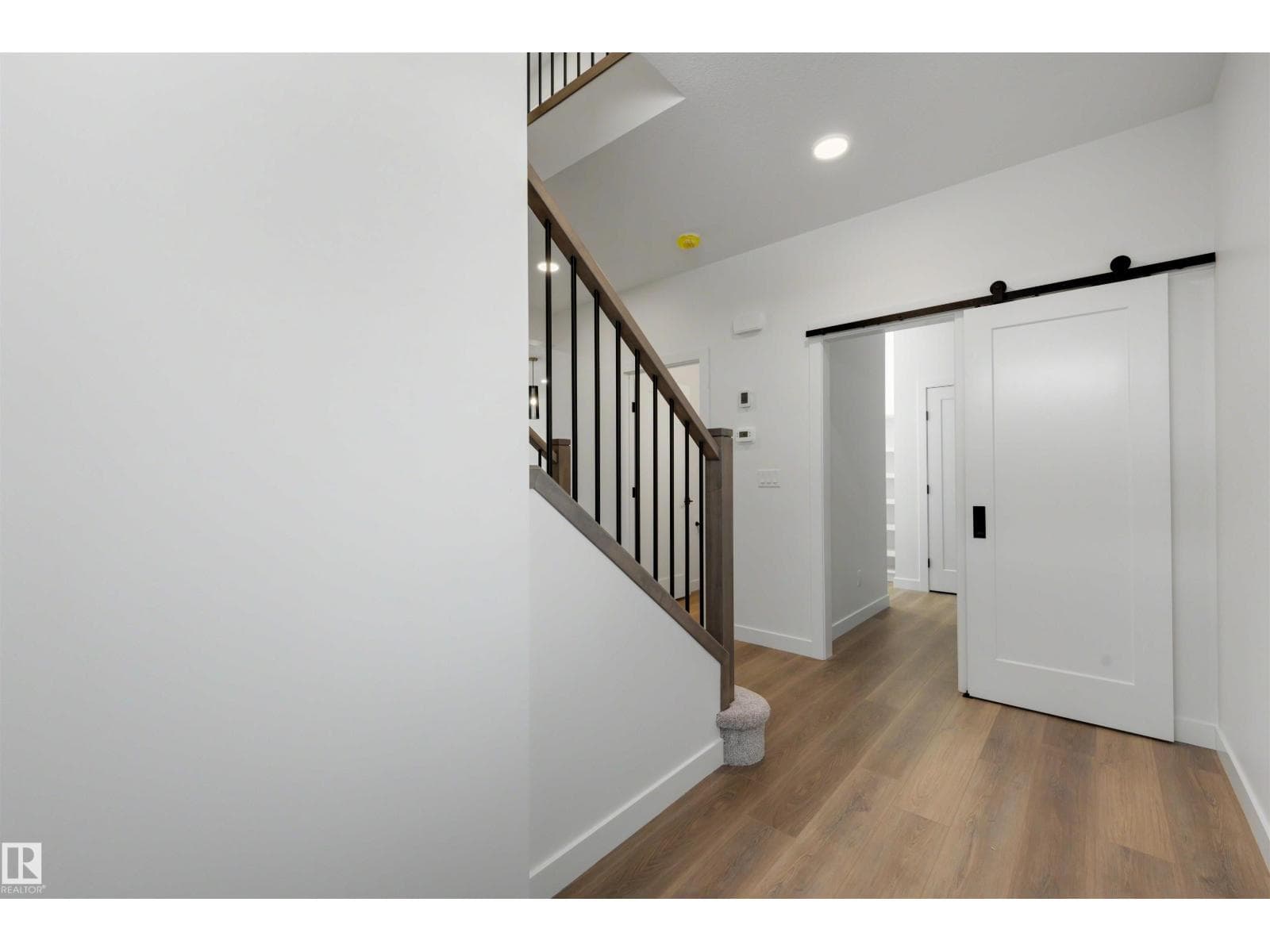 30 ELSINORE PL NW — photo 3
