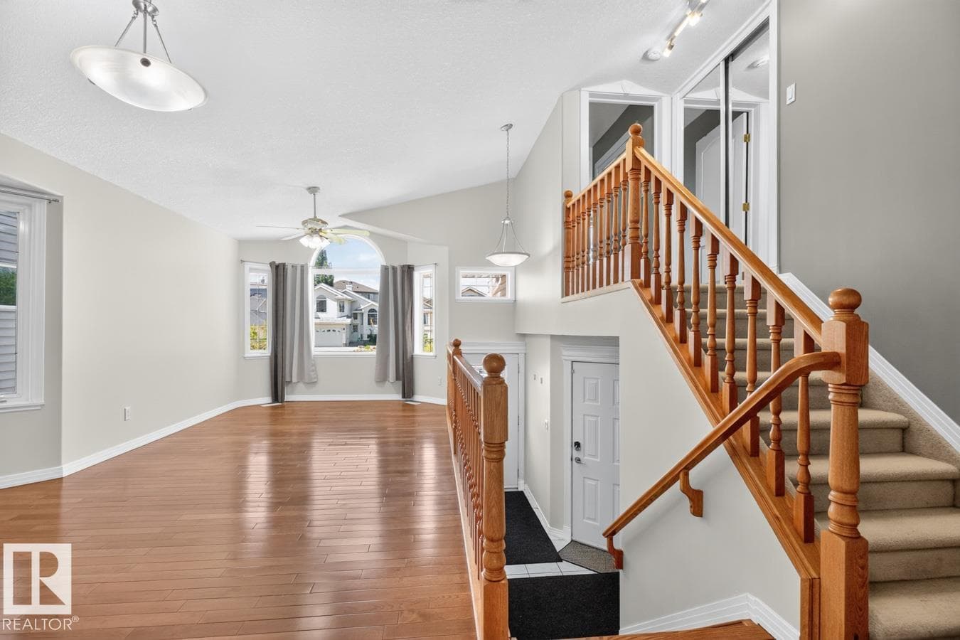 619 LAYTON CT NW — photo 5