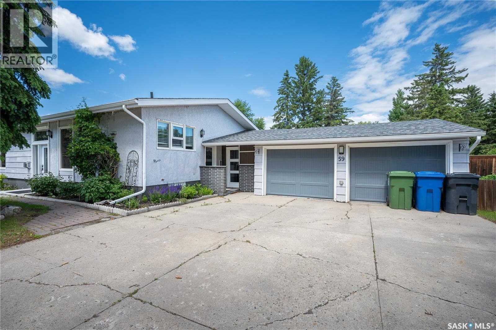 59 Deerwood CRESCENT