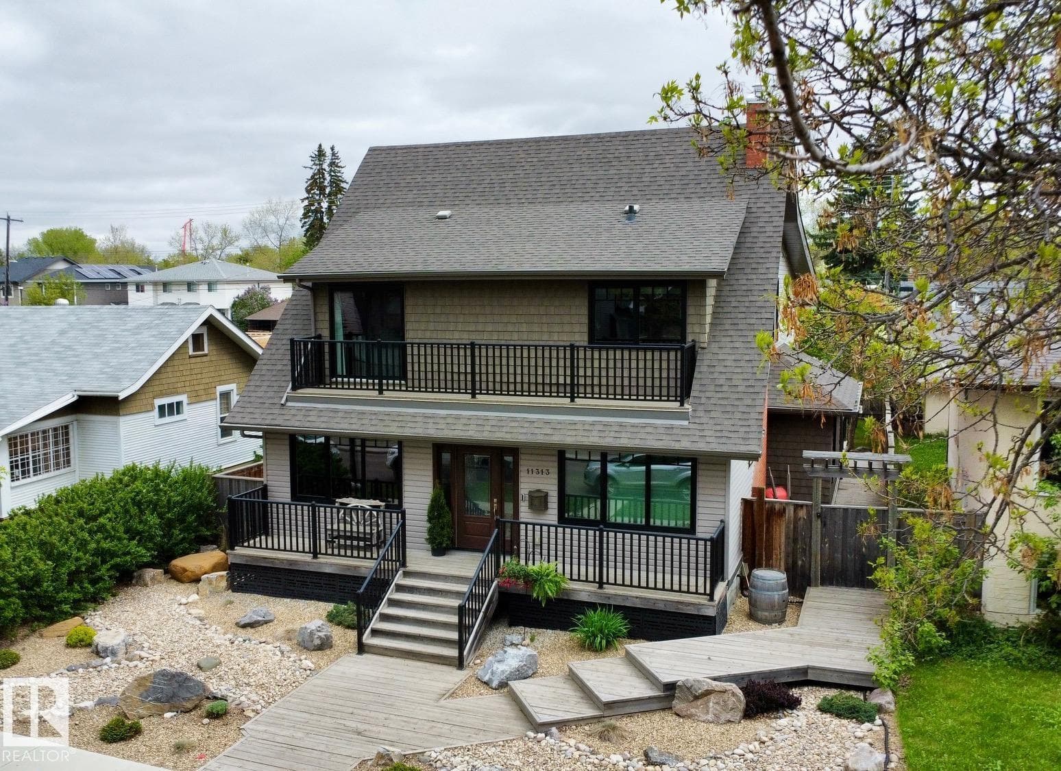 11313 127 ST NW