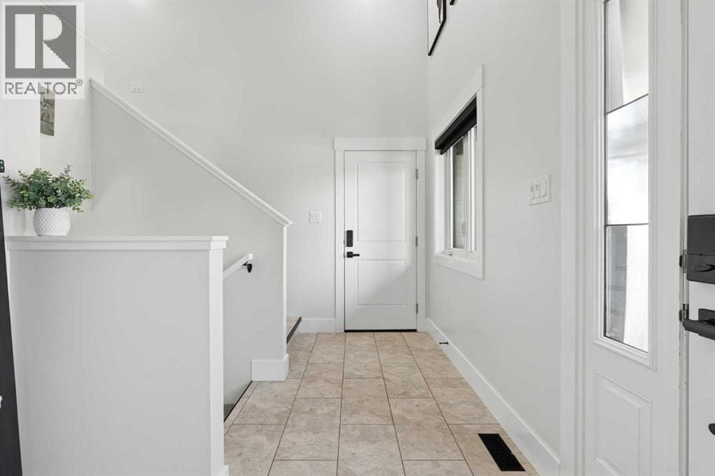 552 Rogers Avenue — photo 3