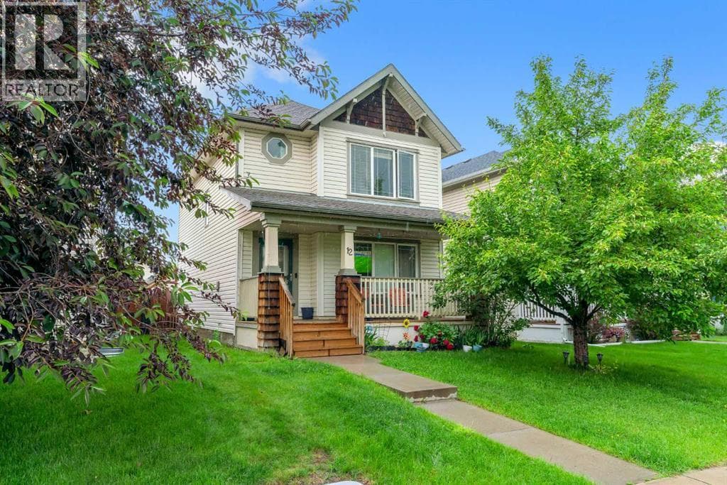 12 Copperfield Rise SE — photo 2