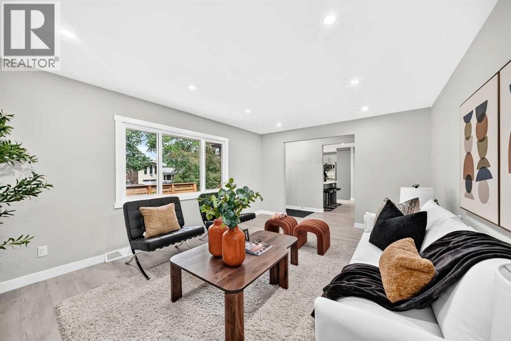 3824 Brooklyn Crescent NW — photo 5